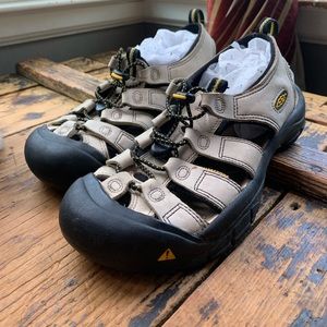 Keen waterproof outdoor hiking sandals 9 Cream